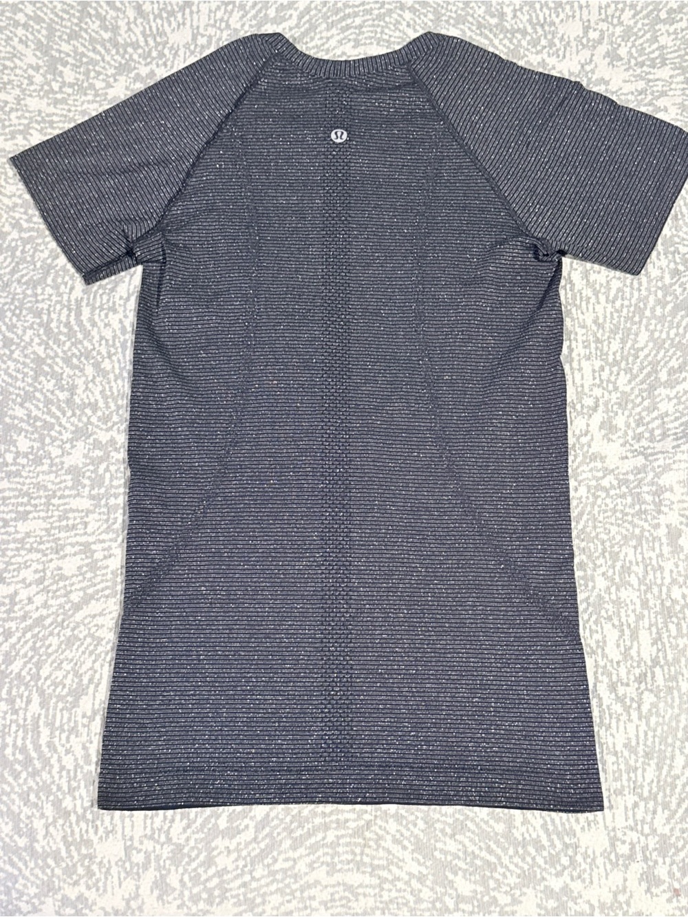 Lululemon /// Women’s Swiftly Tech Short-Sleeve Shirt 2.0 - Sparkle - Size 4 - Picture 6 of 14